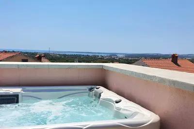 Image de Rustic Istrian Stone House - Wellis Rooftop Hot-Spa Liznjan