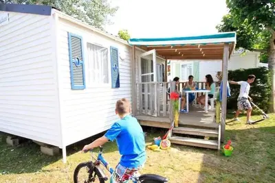 Image de Camping - Piscine  - ccag0gd