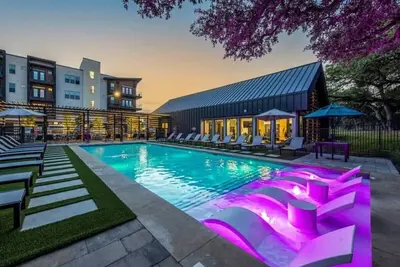 Image de Luxurious New Unit|1Bd1Ba|Pool, Golf Sim