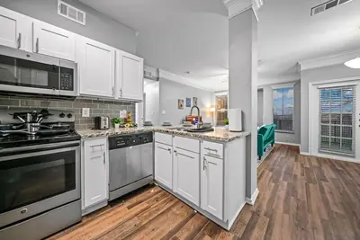 Image de Sophisticated Stay | 2br, 2ba | Pool