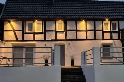 Image de Ferienwohnung RheinZeit - Freshly renovated half-timbered house directly on the Rhine!
