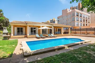 Image de Maison de vacances 'Ramón' avec piscine privée, Wi-Fi et climatisation