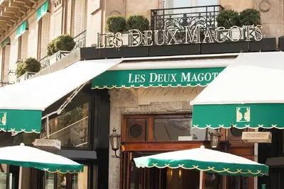 Image de A Beautiful Blend Of Contemporary Style & Historic Charm Located- Rue Bonaparte