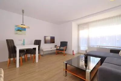 House Captain Christiansen 12