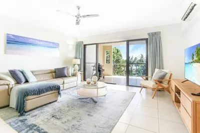 Image de Tranquil 3-Bedroom Apartment Near Trinity Beach
