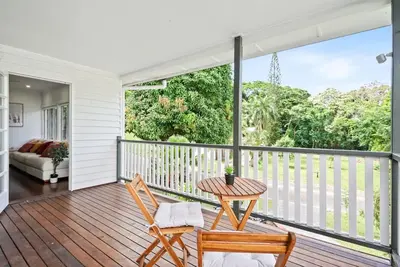 Image de Rainforest Retreat - Serene 4-Bedroom Getaway with Bushland Views