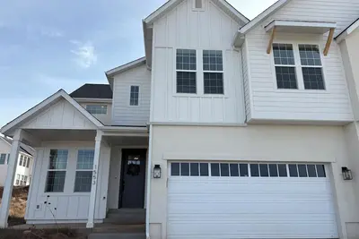 Image de National Park Launching Pad  - 3 beds 2. 5 baths - Tesla Charger
