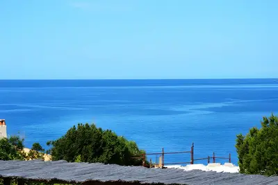 Image de Appartement 'A 2 Minuti A Piedi Dalla Spiaggia' avec vue sur la mer, Wi-Fi et climatisation