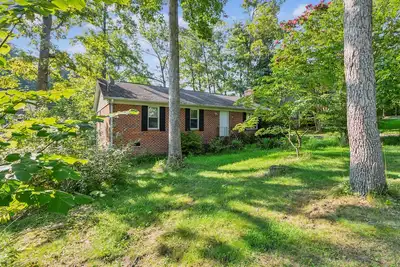 Image de New! Charming Family Retreat with Scenic Views