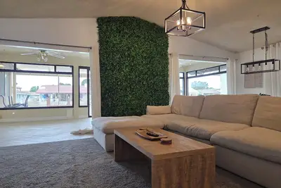 Image de Chic Lake House