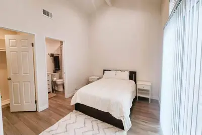 Image de Charming 3-bedroom townhome Central to Amusement Parks, with Ac, WiFi