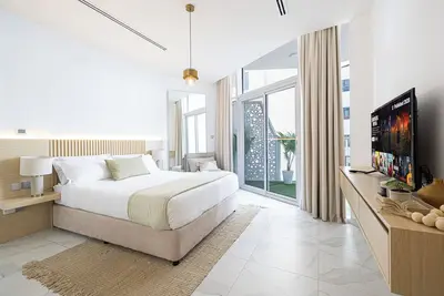 Image de Luxury Apartment with Panoramic Burj Khalifa & Canal Views and Pool Access