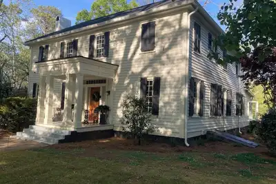 Image de Historic house in Greensboro, Lake Oconee, Augusta with all modern amenities.