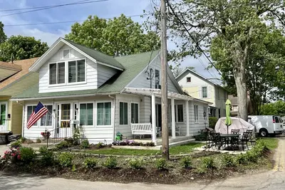 Image de Beautiful Cottage Near the Lakefront Path and Downtown