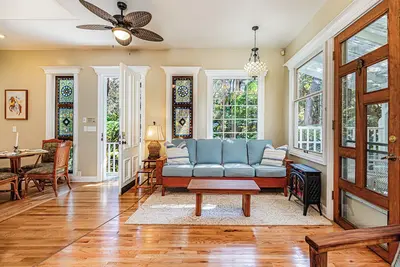Image de Lovely Peaceful 2-bedroom Apapane Cottage + Hot Tub near Hawaii Volcanoes Park.