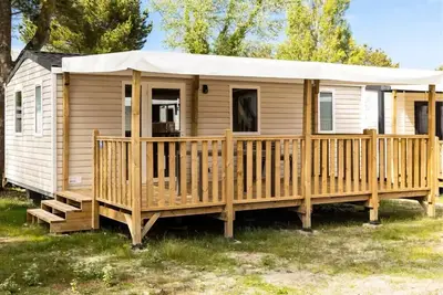 Image de Mobilheim Comfort 30m2 (2 Schlafzimmer) + Terrasse + Tv 4 persons