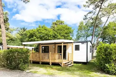Image de Mobilheim Premium 40m2 (2 Schlafzimmer) - 2 Badezimmer + Terrasse + Tv 4 persons