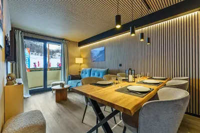 Image de Sublime appartement rénové avec vue sur les pistes