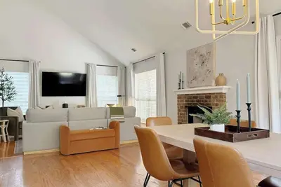 Image de Charming Cottage for Family & Dogs near Beach & City