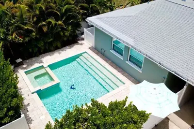 Image de Island Delight: Pool Spa Dog Friendly by Anna Maria Life Vacation Rentals