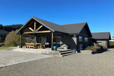 Image de Hawkes Bay Riverside Peaceful Paradise
