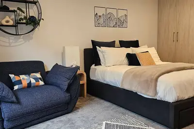 Image de Step Into Comfort: Studio on Bath street