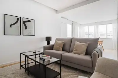 Image de Blueground | Alvalade, Ac & balcony, nr museum