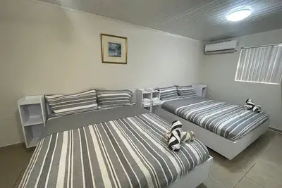 Image de Puerta Del Sol apt4- stuido with pool-central location