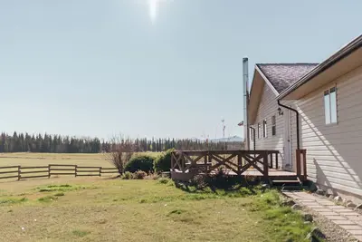 Image de Peaceful Private Home, 7 mins from town. With all the essentials for relaxation
