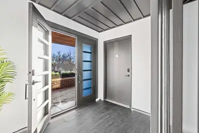 Image de Modern Loft Apartment Plaza District