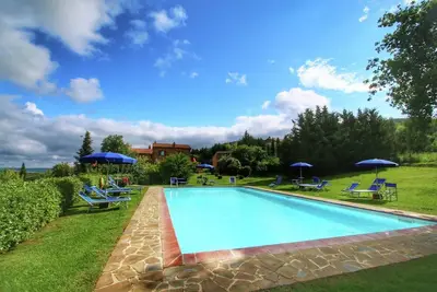 Image de Ferme pour quatre personnes avec piscine