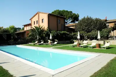 Image de Appartement proche du Lac Trasimène avec piscine