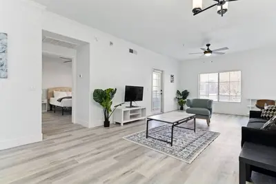 Image de CozySuites Chandler 2br with 2 pools + Jacuzzi! 10