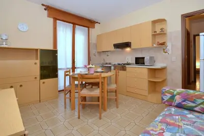 Image de Maison moderne dans un quartier calme et verdoyant