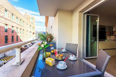 Image de Appartement climatisé Proche Gare et plage à Nice