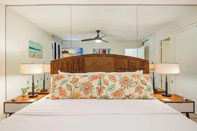 Image de Charming Elegant Oceanview 1Bd 2Ba Front Building