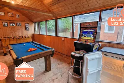 Image de Luxury Sleeps 11 Kirkby Home by  City SuperHost