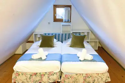 Image de La Maison Bleue - Historic house in the heart of Riquewihr. \"La Chouette\" 3 guest flat