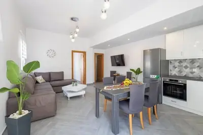 Alex Luxury Townhouse