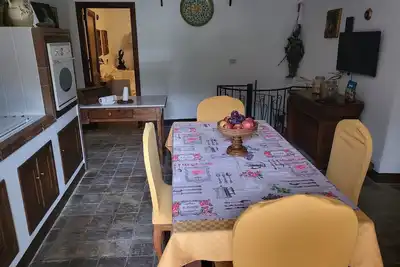 Image de Spacious 5-bedroom house in charming Aidone with WiFi, terraces, private garden