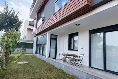 New Flat&Large Living Space(1) Close to Lara Beach