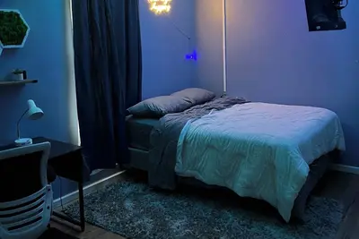 Image de Charming 2-bedroom house with WiFi, Ac near downtown Cleveland, Pets Stay Free