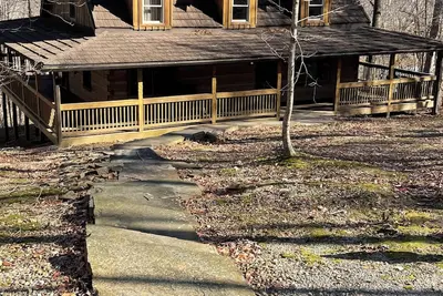 Image de 3-bedroom cabin with a loft in lovely Eddyville with WiFi, Ac