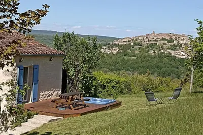 Image de Gîte Puech Chérie : vue magnifique sur Cordes-sur-Ciel, nature, calme et Spa