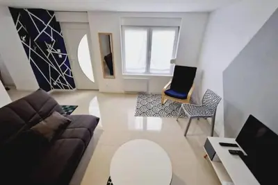 Image de Maison toute équipée avec jardin