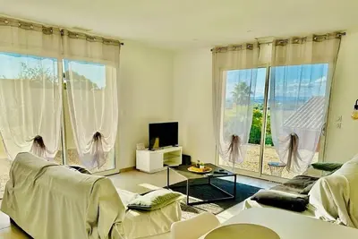 Image de Jolie VillaJardîn 20 Min des plages  Wifi Clim Park sécurisé