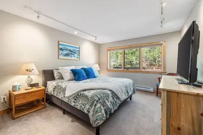 Image de New! Quicksilver 1636 3-bedroom w/ balcony, pool, hot tub