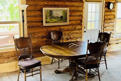 Image de Get Back to Nature - A Peaceful Cabin Retreat Where Stars Shine Bright!
