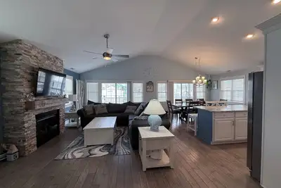 Image de Luxurious 4br/2ba Beach Townhouse – Steps from the Action!