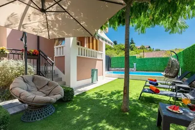 Image de Villa Viktoria with  private swimming pool
